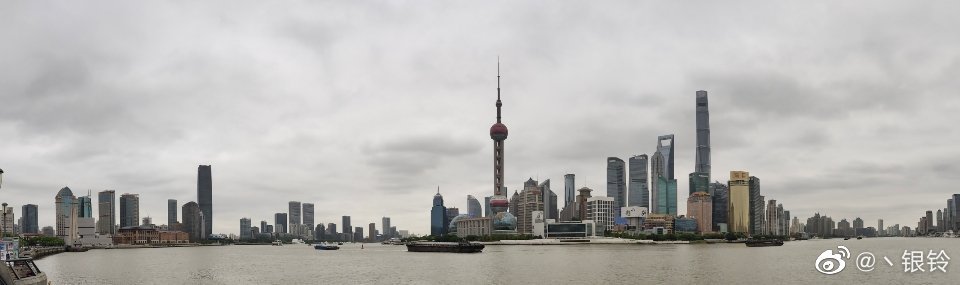 WolvesIDV_Intl's tweet photo. #Wolves_YinL's Weibo post:
The Bund* during the day 🤩🤩
(Which one do you think looks best?) 🤩
*The Bund, also called Waterfront Waitan 外滩 in Shanghai https://t.co/uPbHQR9ZFC