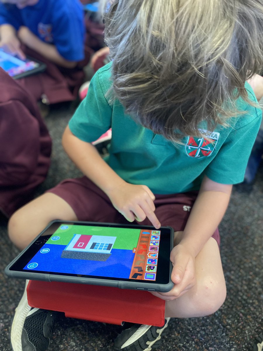 mglanville95's tweet photo. Today we explored different places and discussed why they were special. We used #FeltBoardApp to design & create our own special place! We then did some app smashing by uploading it to @Seesaw to record our thinking of why it was our special place! #TRUEinquiry 💭 @St_Peters_P_S https://t.co/tb5ajGXYAu