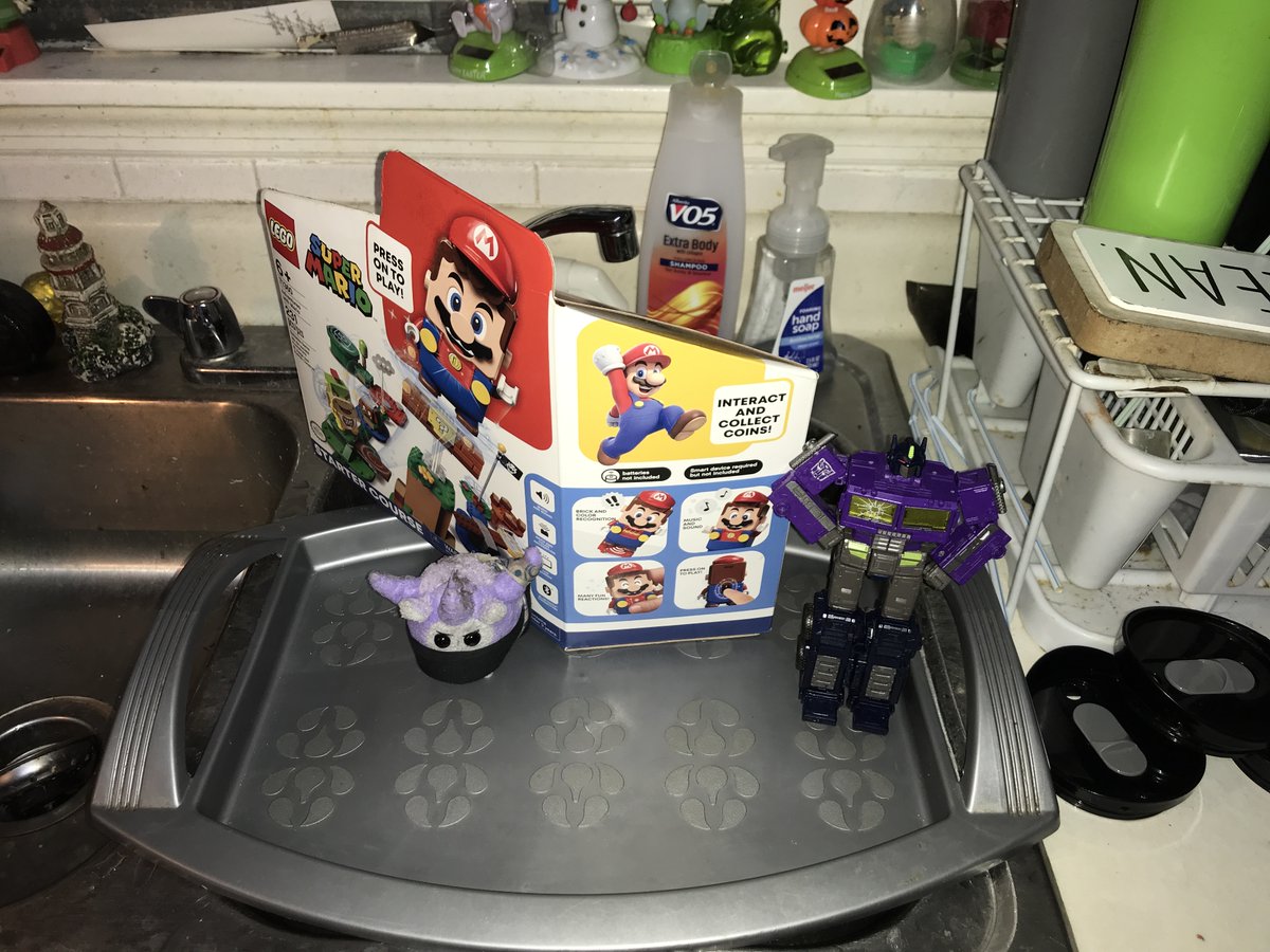 Transfan2's tweet photo. @NightShiningPr @JesseWittenrich @Botcon
Puggle IDW Galvy:Ivisited #TransformersShatteredGlass Universe Again!Today+Saw #OptimusPrime Again!We Saw #Lego71360 From #LegoSuperMario/#Lego! PugglesTalk #Transformers #ShatteredGlass #ShatteredGlassOptimusPrime #GalvySG  #FunSGPrime👩‍🦰* https://t.co/zjM80heymG