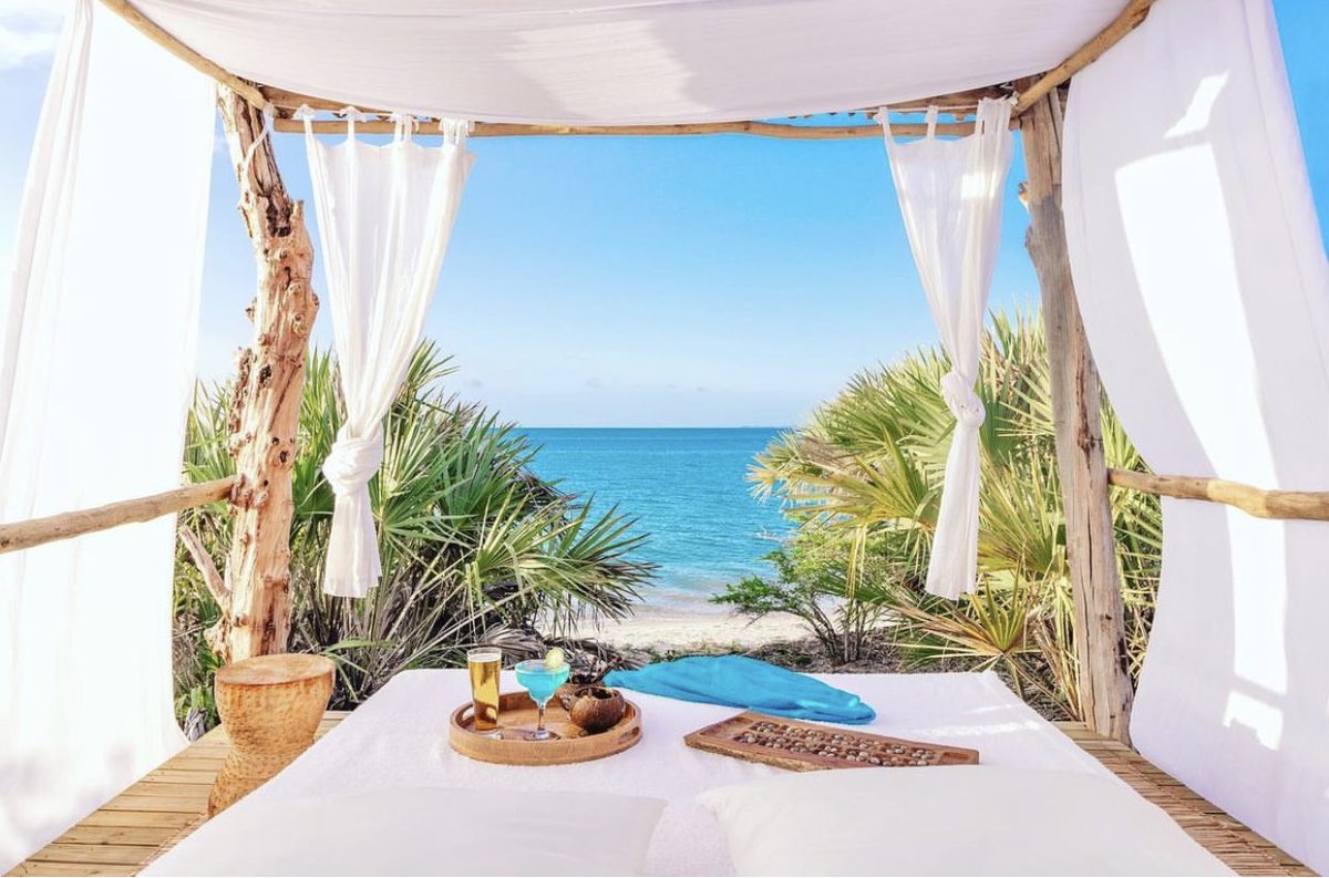 Peri Peri Beach Club is the ideal place to enjoy a day out while soaking up the sun 🌶️  Our beach salas and treehouses provide a private, socially distanced area for you and your family to relax and enjoy the day. Anyone for a cocktail or a glass of French Rose?