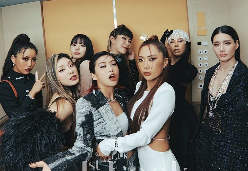 sueong_m's tweet photo. #1YearDancingWithSWF
#Happy1stAnniversarySWF 

Especially thank to these amazing women 🤍 https://t.co/qlesikUxMz