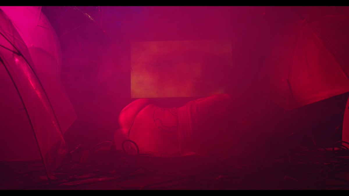 「Behind the story
there are many lies
What you don't need to know」

new mv incoming
Lune リューネ (@20_lune_20)

director : Pierre Lauret <a href="/YerpOno/">| pierre | sanjugoban |</a>
dir. of photography : Constant Voisin @atom3_029
dance : 由佳 <a href="/butoh_Y/">由佳(YUKA)</a>
body painting : 尖さくら @togarisakura