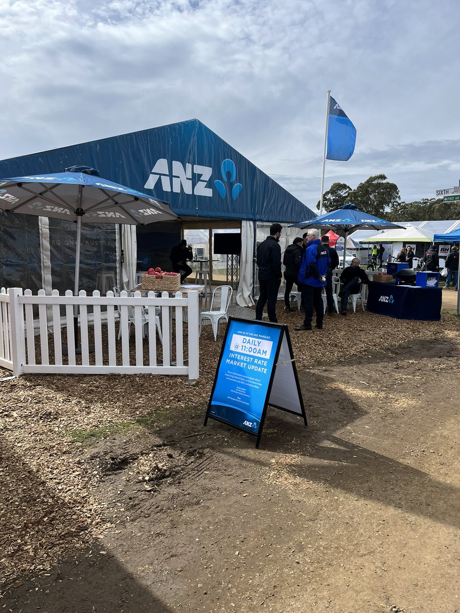Agfest 2022, find out where interest rates are heading at 11am each day, grab a free coffee and apples <a href="/anz/">ミカ</a> site at S55 with <a href="/bartmcculloch/">Bart McCulloch</a> #agfest2022 #anz
