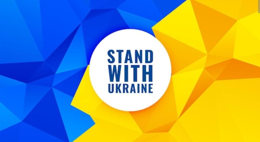 liberioltre's tweet photo. Dopo mesi dall'inizio della guerra, l'Ucraina rimane ancora in piedi, proteggendo e vegliando sui suoi cittadini. Tutto il nostro sostegno va a un popolo che ha deciso di resistere e di combattere per la propria libertà. #SlavaUkraini!🇺🇦🇪🇺 #UkraineIndependenceDay https://t.co/drHOsSA3uT