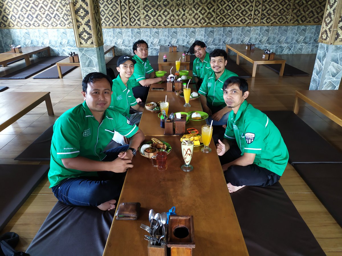 antaranexpress's tweet photo. Hi antaran lovers..
Kami kembali di twitter..
Jasa Pengiriman Luar Negeri Terbaik di Indonesia..
Tarif murah, cepat dan amanah
Kirim Luar Negeri Tanpa Ribet
Cek info di https://t.co/AXcxM72S7R atau di https://t.co/T6gg5iEZtD
😀😀😀😀😀😀😀 https://t.co/gdhWy54DeF