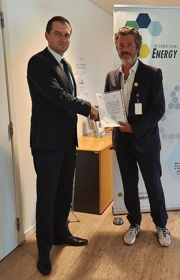 Int' Energy Charter tweet media