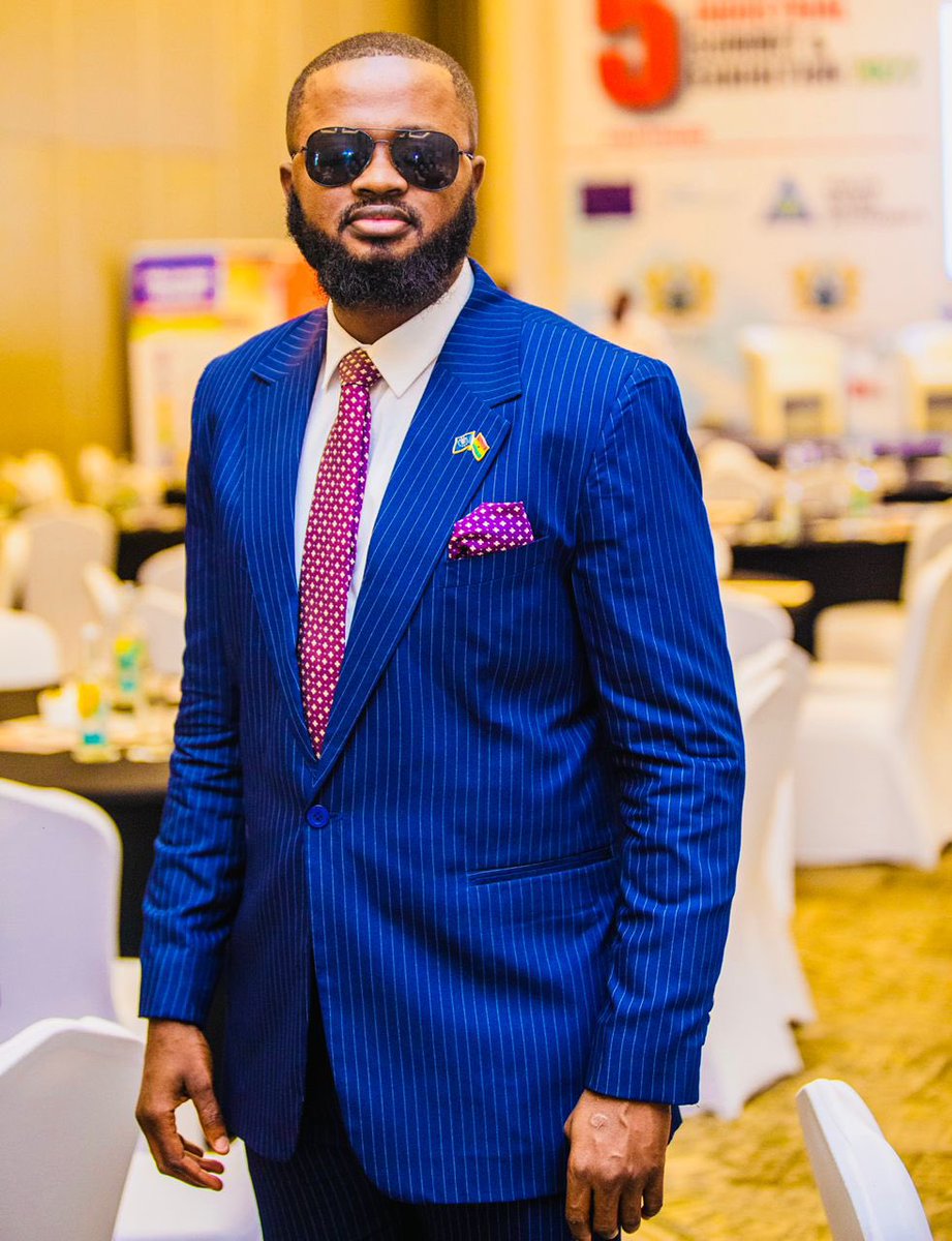 Not everyone is going to understand your dreams. Find those that do, and make them part of your journey. 

Charlie no matter what the drip is very necessary🥂