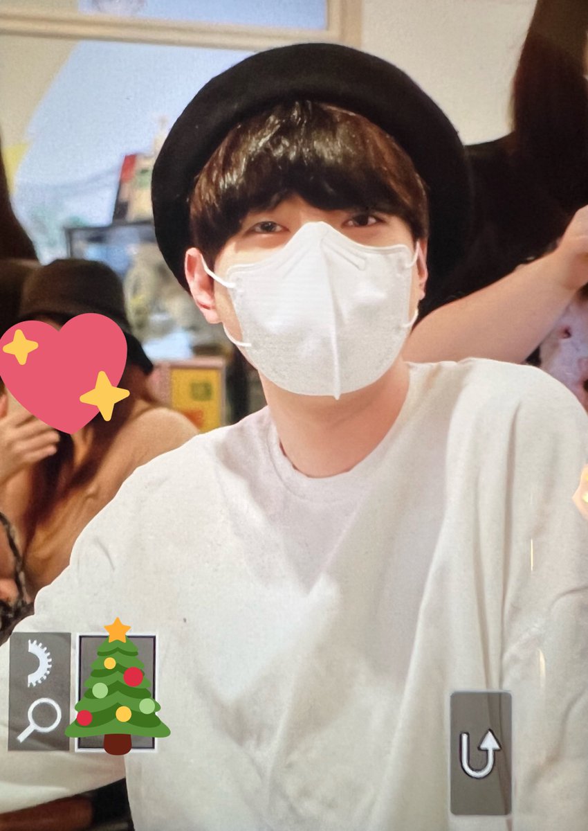 960824_lee's tweet photo. 💚 HAPPY BITTO DAY 💛

보구싶어써🫶🏻
진짜 생일축하해💚

#비토 #BITTO @UP10TION https://t.co/cg79iGzJwP