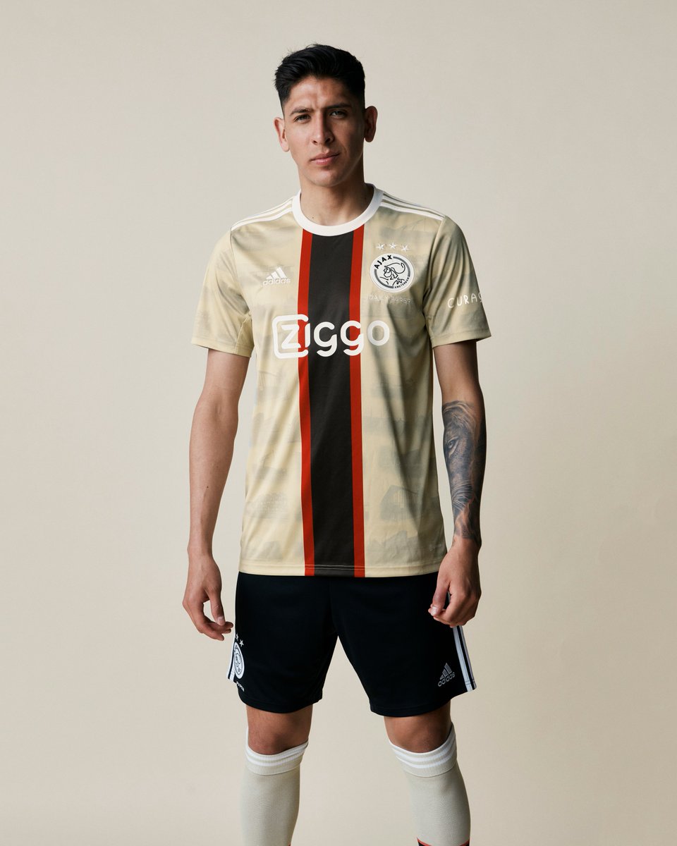brfootball's tweet photo. Ajax go gold for their new third kit 🌕 https://t.co/1gtgQLzIJr