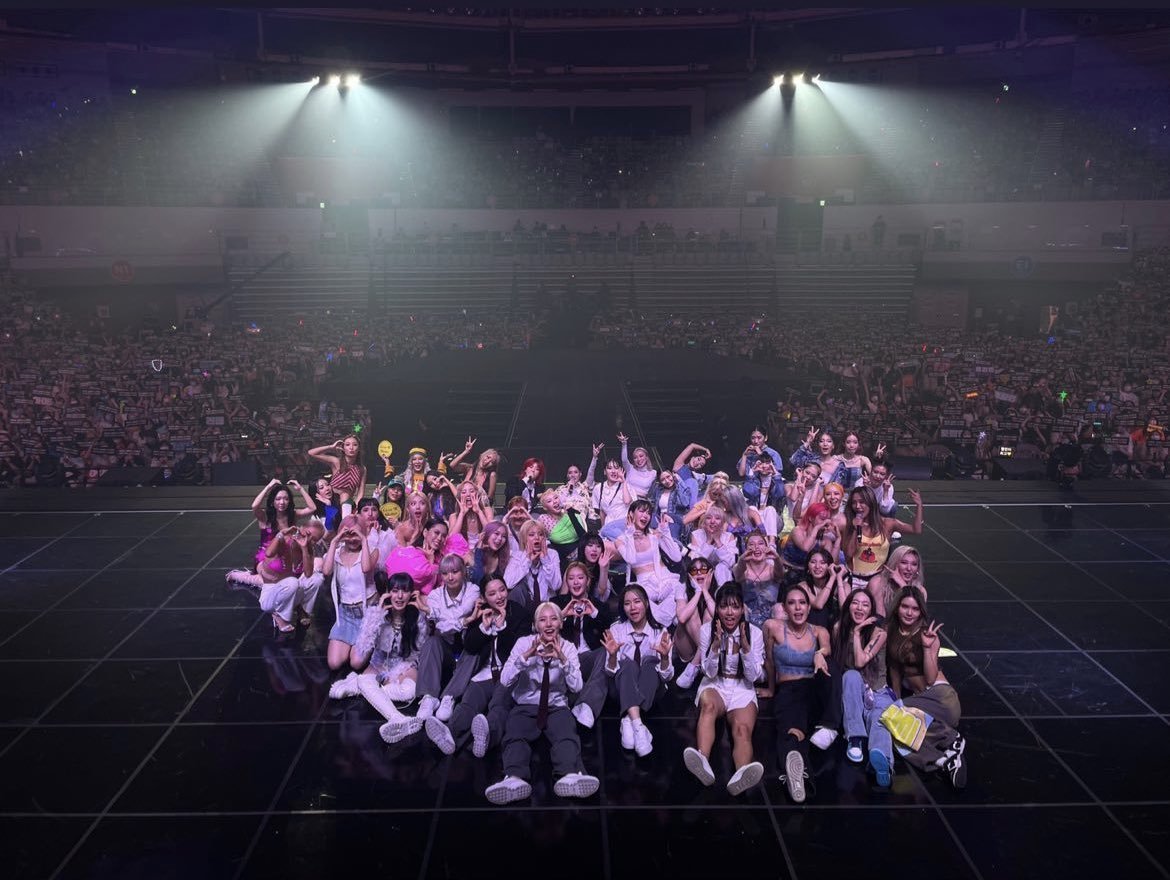 jungzearchive's tweet photo. QUEENS ✨

#1YearDancingWithSWF https://t.co/oOGpLpiNDb