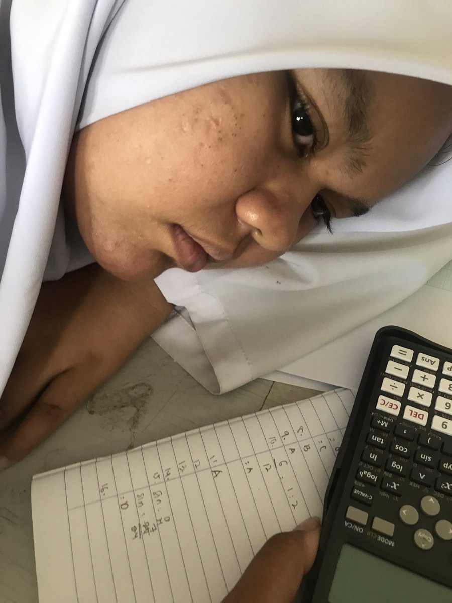 QASHCHOII's tweet photo. unlucky day but ok https://t.co/9AIIOLtLQ4