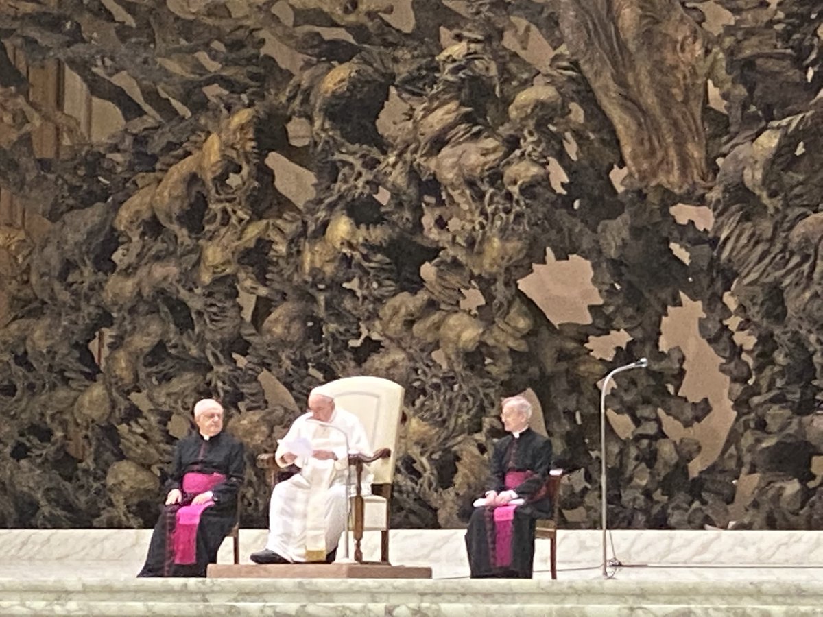 AndriiYurash's tweet photo. Today’s speech ofPope was disappointing&amp; made me think about many things: can’t speak inSame categories aboutАggressor &amp;Victim, Rapist and Raped; howPossible To Mention 1of ideologists of🇷🇺ImperialismAs innocent victim?She wasKilledBy russiansAsSacredVictim &amp;isNowOn Shield ofWar https://t.co/GvvM7zJDCa