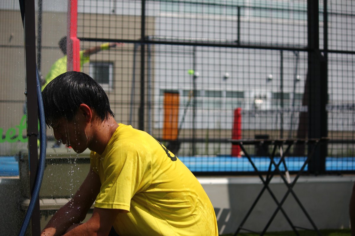 padelnagoya's tweet photo. 最大14時間パデルやり放題

パデ放題がお盆休みに開催されました

この写真が真夏のやり放題の過酷さを物語っています🔥

連休の定番イベントです

次の長期休暇にぜひご参加ください！！ https://t.co/4hifpm0Lhu