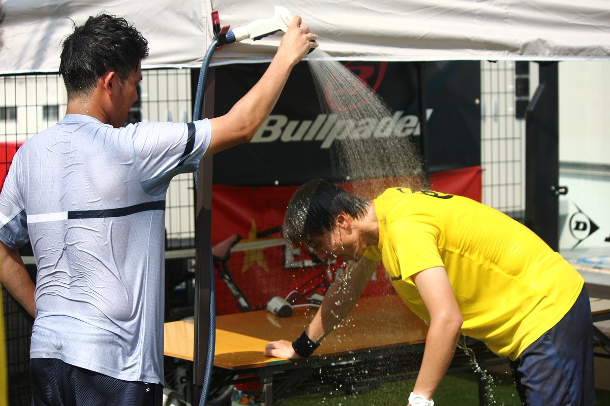 padelnagoya's tweet photo. 最大14時間パデルやり放題

パデ放題がお盆休みに開催されました

この写真が真夏のやり放題の過酷さを物語っています🔥

連休の定番イベントです

次の長期休暇にぜひご参加ください！！ https://t.co/4hifpm0Lhu