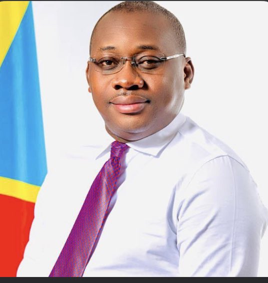 OdimbaJohnny's tweet photo. Il a placé le dévouement au
dessus de l'ambition, l'intégrité au dessus de l'opportunisme. @GuyLoando_ et #ARREP pour un Congo fort derrière la vision du chef de l’Etat https://t.co/1gDNb8gs2h