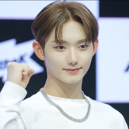 wonbinfeed tweet picture