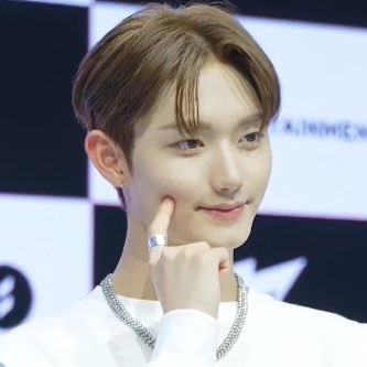 wonbinfeed tweet picture