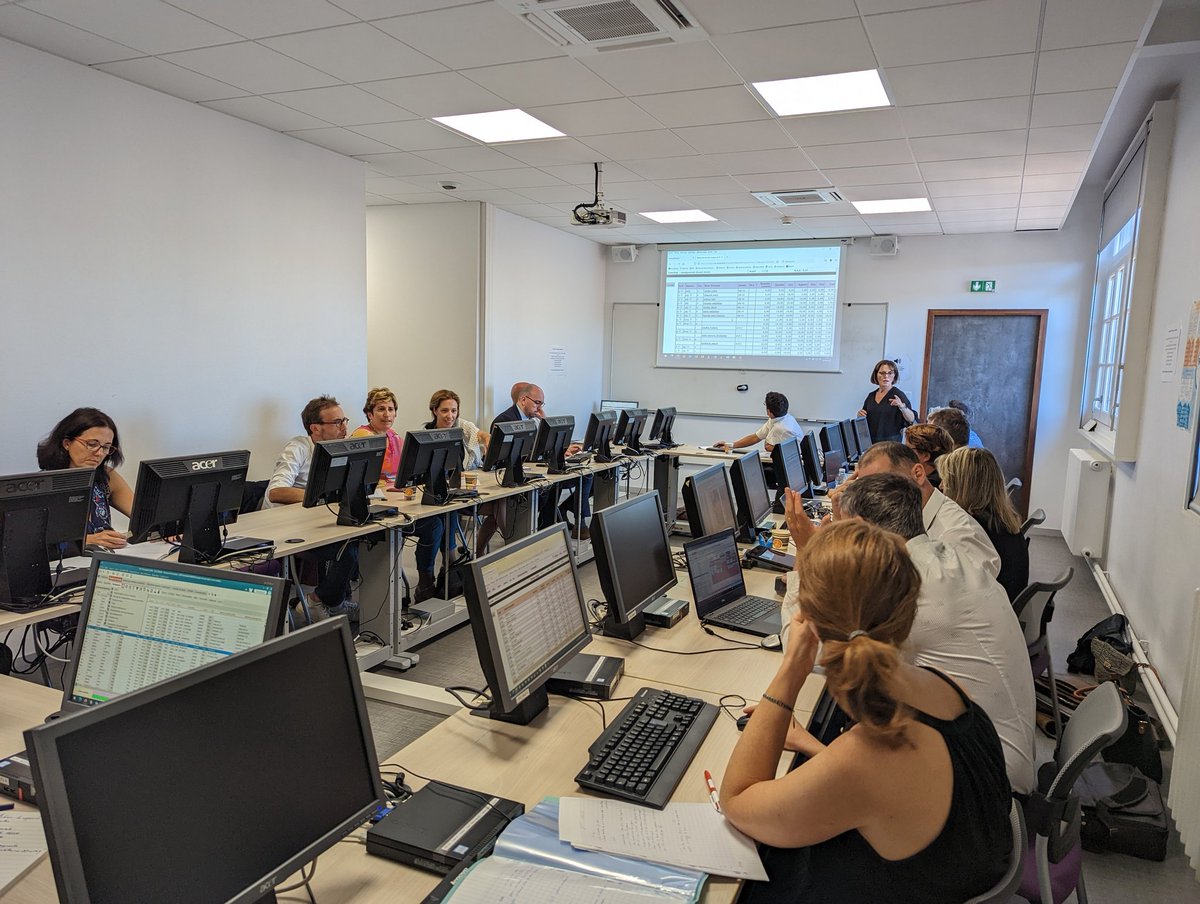 ClineLOPEZ9's tweet image. Formation par l&apos;équipe #EAVSTICE de @actoulouse pour #perdir2022 sur la prise en main des emplois du temps et sur la découverte des applications métier. Journée dense pour les stagiaires mais indispensable pour aborder sereinement la rentrée scolaire. 
 @labatjf 
@Dafpen_