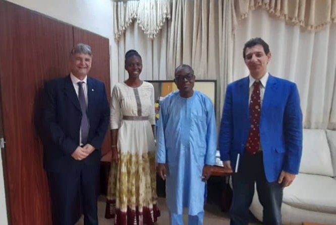 MikafuiAkueICRC's tweet photo. Passation de service entre @CVogtICRC et @LoukasPetridis, à la tête de la délégation régionale #CICR Abidjan : Des échanges intéressants menés avec le Ministre @YarkDamehame, le Ministre de l'administration territoriale et le Ministre @rdussey.

@CICR_Afrique https://t.co/JkfGrCVOTD