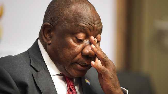 DZumaSambudla's tweet photo. This Fool Is Busy Chasing “Instigators” Instead Of Dealing With The REAL Root Of The Problem…Poverty, Hunger, Cost Of Living Etc…

FACT:

When Another Opportunity Arises There WILL BE More Looting Which May Turn Violent AGAIN!!! https://t.co/jwendMzTCv