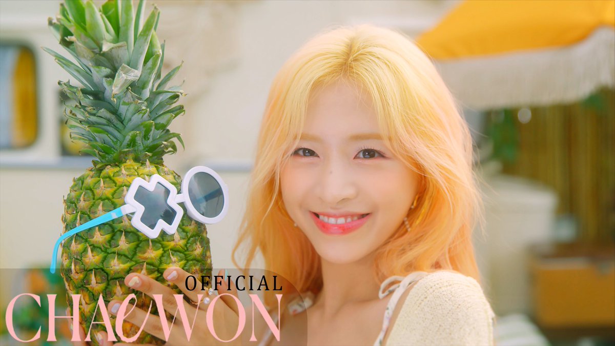 KIM CHAE WON (김채원) - 'TOMORROW' M/V TEASER #1
#KIMCHAEWON #김채원 #TOMORROW #20220829 
HONEY CHAEN -youtube.com/watch?v=HpqJaK…
GINIE MUSIC - youtube.com/watch?v=nCSwwT…