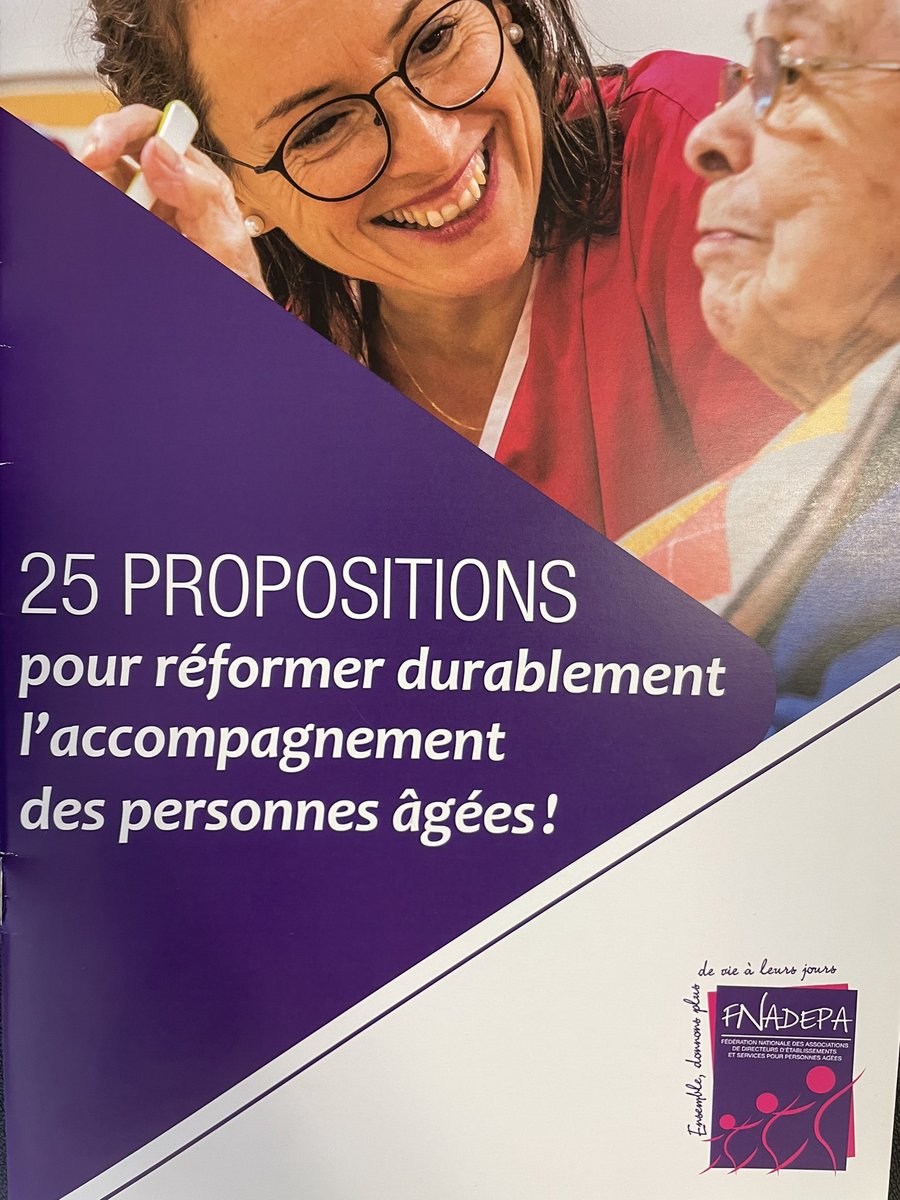 DaugeValerie's tweet photo. [#Autonomie]Le président @AlainPichon86 et moi-même avons reçu ce matin au @departement86 la #FNADEPA #Vienne Fédération Nationale des Associations de Directeurs d'Établissements et Services pour Personnes Agées.Points sur la situation 🚨#recrutement #bienvieillir #bientraitance https://t.co/tOGIxSg7bY