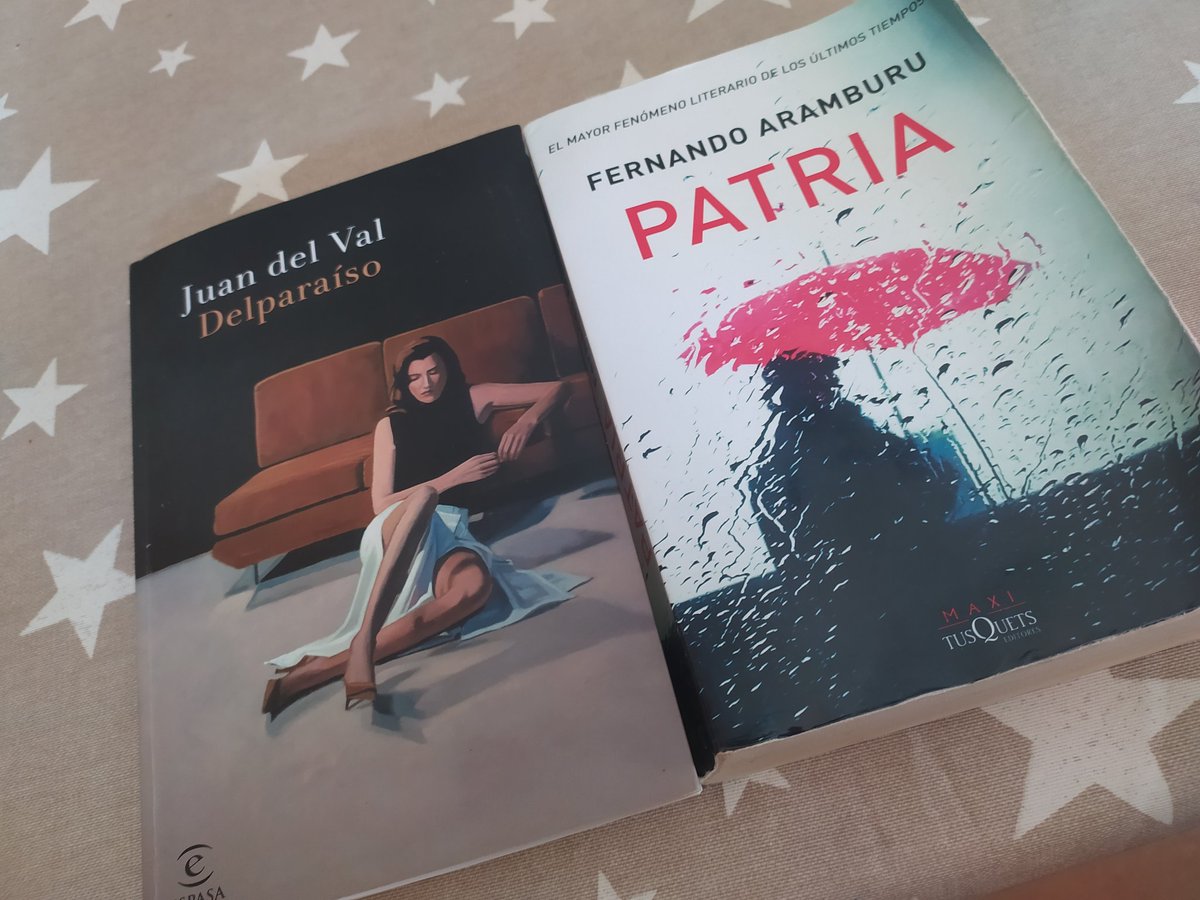 Frankevicius12's tweet photo. Lecturas improvisadas de verano👀☀, o de cuándo no tienes tus libros cerca, buscas en una estantería y te encuentran.Mezcletes literarios📚. Buenos ratos👌 https://t.co/hEm3tnBDw3