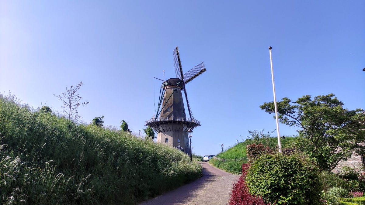 Heemschut's tweet photo. Ben je gek op de prachtige omgeving van Brabant, met haar gebouwen en landschap? En wil je die helpen bewaren voor de toekomst? Dan is vrijwilliger worden voor Heemschut wellicht wat voor jou. Onze commissie Noord-Brabant zoekt versterking!

https://t.co/KtbGEnX1Kq https://t.co/uTVKFO4RRV