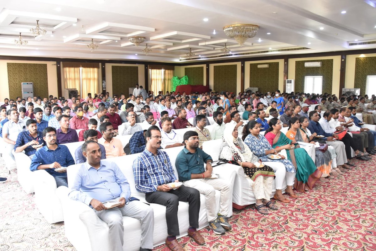 RachakondaCop's tweet image. #Foolproof arrangements will be made to conduct the #PoliceConstable #PreliminaryExamination successfully. Aspirants should follow the instructions: #CP_Rachakonda Sri.#Mahesh_Bhagwat_IPS.

@TelanganaCOPs @hydcitypolice @cyberabadpolice @DcpMalkajgiri @DCPLBNagar @DcpBhongir