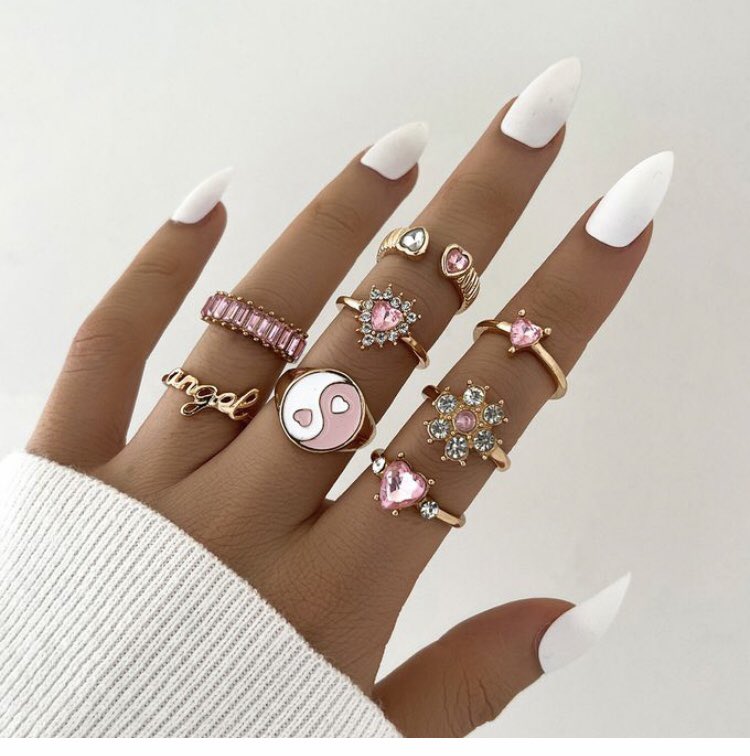 blinglist's tweet photo. Please retweet my customer might be on your TL🥹
Knuckle rings are available 
Price 1500
Paired delivery to kaduna and minna https://t.co/iC9QAjf3TV