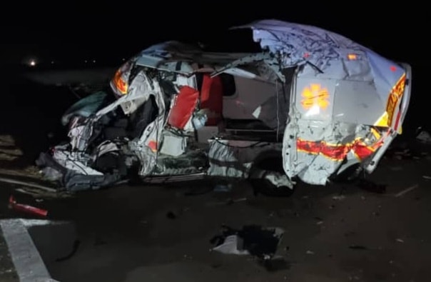 _ArriveAlive's tweet photo. One injured in a truck and ambulance collision on the B2 towards Swakopmund  https://t.co/jIKgsMd7Wf

#ArriveAlive #WCSI https://t.co/iB5dffWfoG