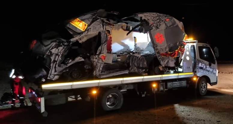 _ArriveAlive's tweet photo. One injured in a truck and ambulance collision on the B2 towards Swakopmund  https://t.co/jIKgsMd7Wf

#ArriveAlive #WCSI https://t.co/iB5dffWfoG