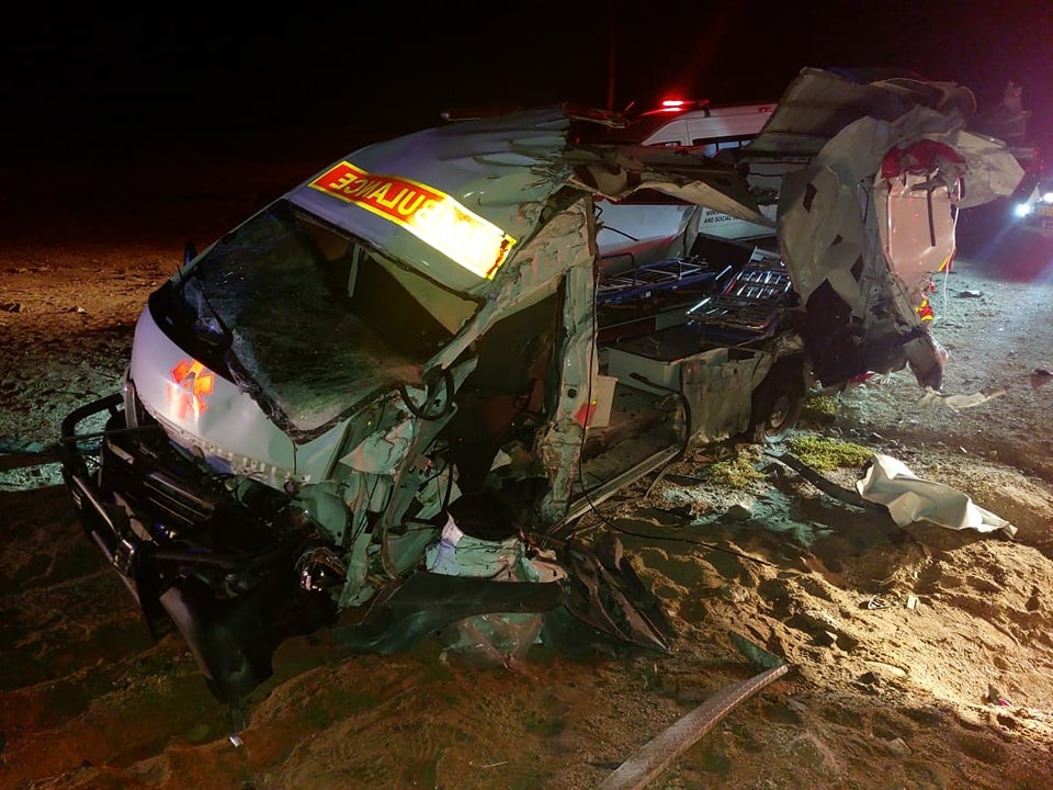 _ArriveAlive's tweet photo. One injured in a truck and ambulance collision on the B2 towards Swakopmund  https://t.co/jIKgsMd7Wf

#ArriveAlive #WCSI https://t.co/iB5dffWfoG