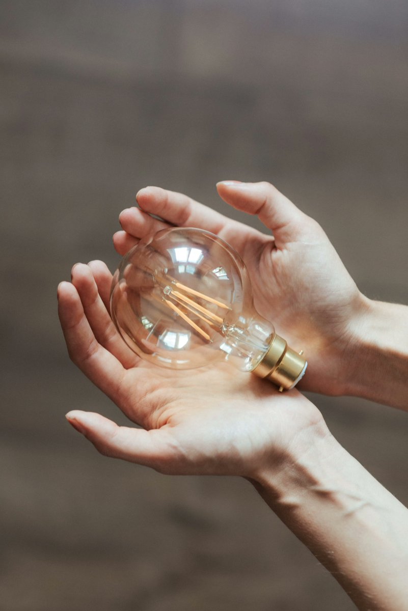 ADN_SOFT_MR's tweet photo. En cette fin de mois d’août, c’est aussi le moment de préparer sa rentrée et de faire un peu de veille technologique 💡🚀
Si vous voulez en savoir plus sur nous solutions de traitement de données et d’automatisation de rapports Powerpoint, c’est ici 👉 https://t.co/mFbuZi7Y7n https://t.co/qOd33M5Z5i