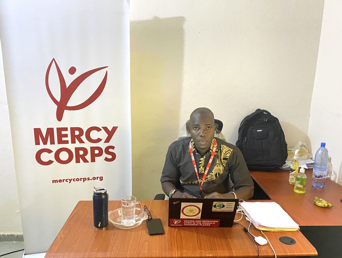CorpsMali's tweet photo. #Grâce_à_lui
Lui, c’est Seydou KEÏTA, notre Responsable Suivi Évaluation et Apprentissage de Kayes. 
Son travail consiste à concevoir et mettre en œuvre le système robuste de suivi évaluation et apprentissage
Grâce à l’appui de Seydou Mercy Corps Mali atteint ses objectifs. https://t.co/MLJ4oJUUff