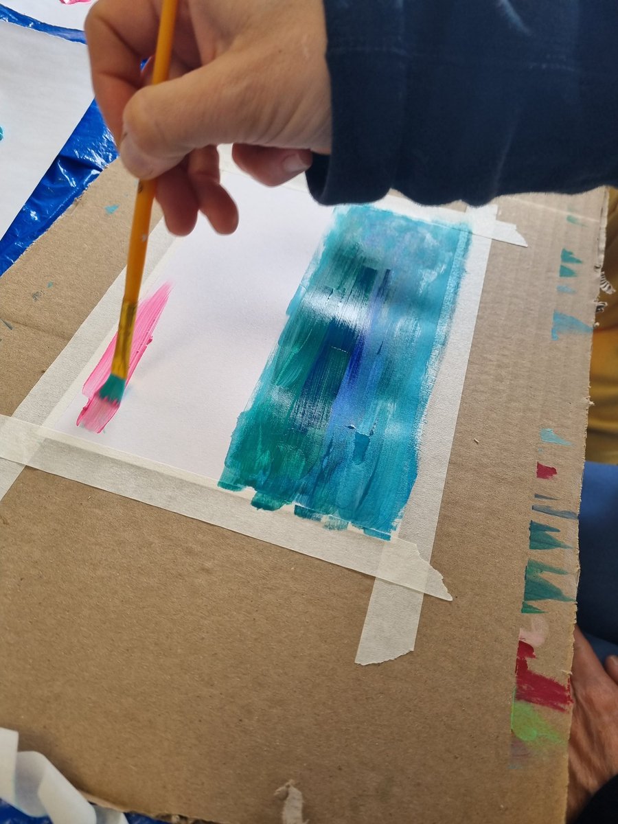 daniellewardro2's tweet photo. 🖌🎨💙 Art for Wellness 💙🎨🖌 Treated with a little art class in the staffroom for Wellness Week this week. It is amazing how painting allows a person's mind to relax and provide stress relief. A great way to practice mindfulness! @Blakey2308 @JosephineVivan1 #ololnoll https://t.co/iLxrt3u4gj