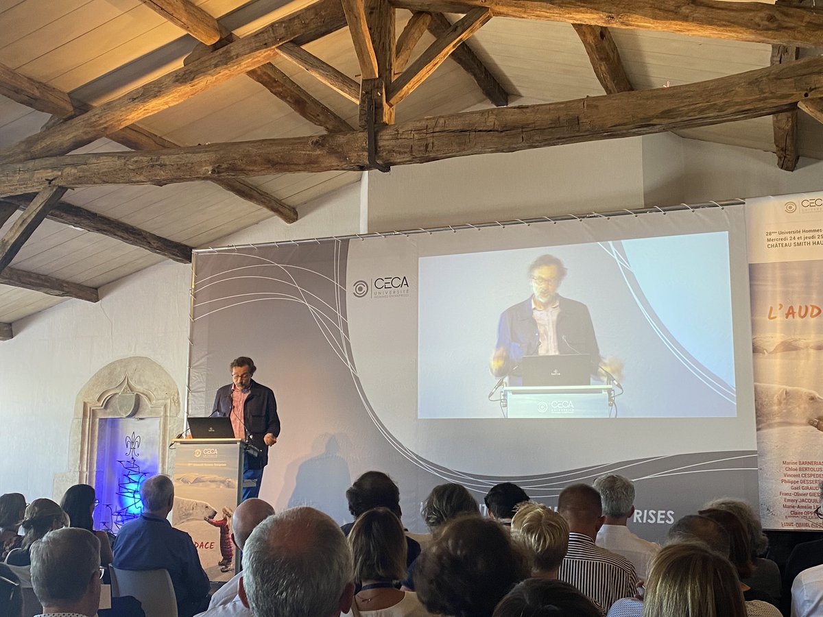 Lors des #UHE22, Emery Jacquillat <a href="/emery79/">Emery Jacquillat</a>, Président de la <a href="/Camif_/">Camif</a> nous parle de la transformation de la CAMIF en entreprise à mission.
  
Donner du sens à l’entreprise.

👏👌

@UHE_CECA