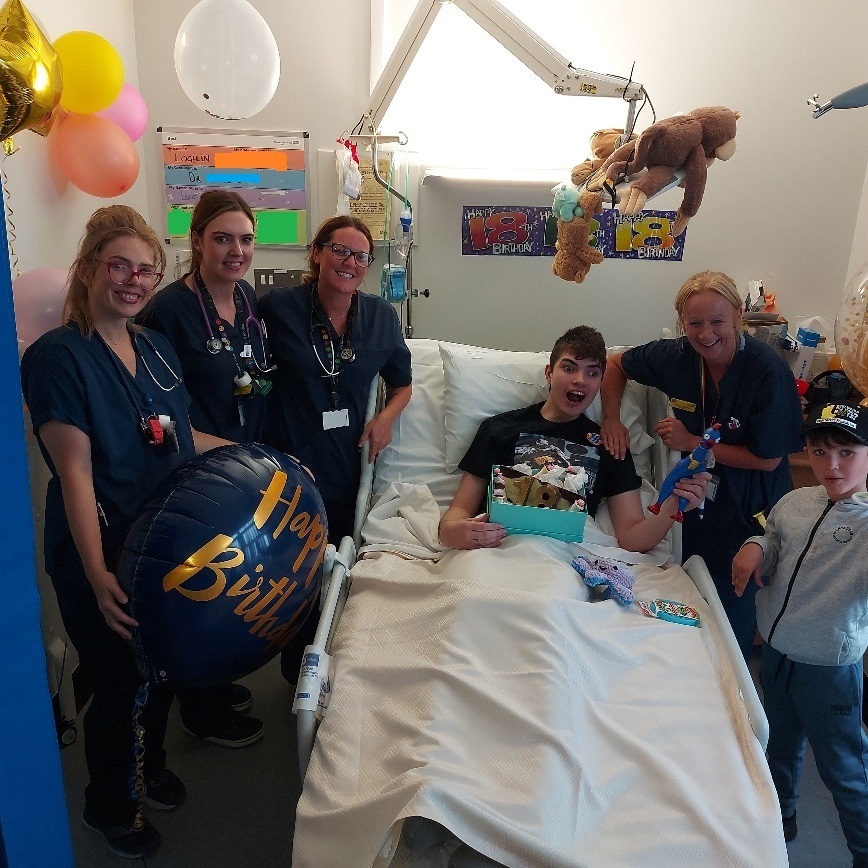 WaltonCentre's tweet image. Many happy returns to our patient Loghlin, who celebrated his 18th birthday recently. Staff on Lipton Ward and members of the multidisciplinary team caring for him helped make the day special for Loghin, who has been a patient at the hospital since March, and his family.