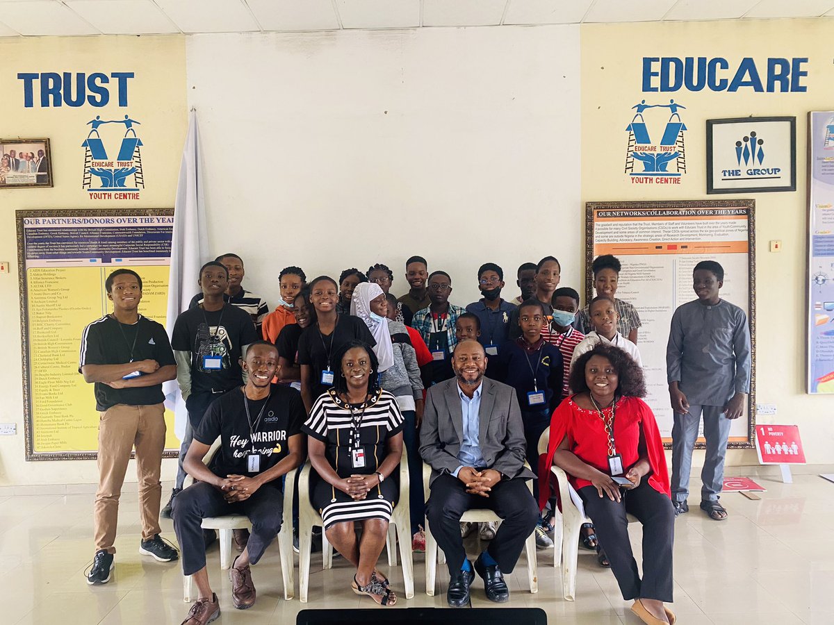 asidofoundation's tweet photo. Dr. Bella -Awusah is a lecturer at the University of Ibadan and Honourary Consultant in Child and Adolescent Psychiatry to the University College Hospital Ibadan, Nigeria. She graced us with her presence to interact and teach us about Bullying and how to handle it.
#ABC4MH https://t.co/Uo8sET8Vi1
