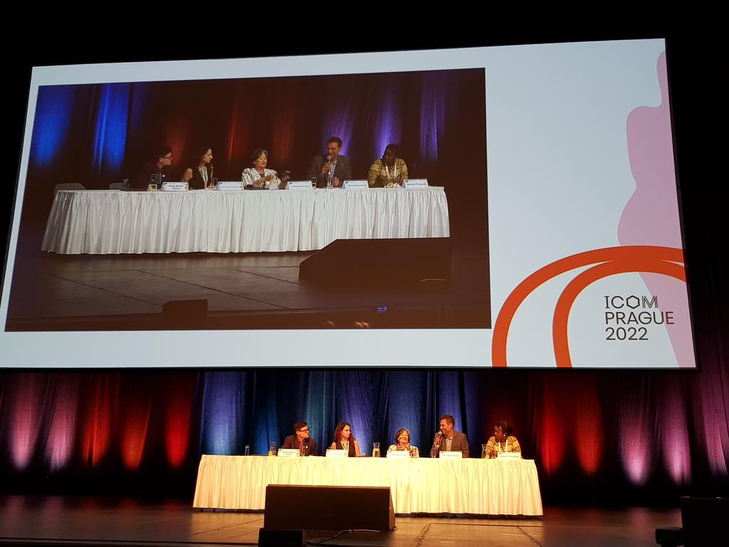 peinadormarta's tweet photo. #MuseumDefinition discussion in @IcomGC
Bruno Brulon @BrulonB Lauran Bonilla Merchav Inkyung Chang &amp; Muthoni Thangwa saying that we are the generation that have chosen change. Is time for transformation in museums &amp; is good that we embrace it @IcomGC #ICOMPrague2022 https://t.co/d7U7JNrw7C