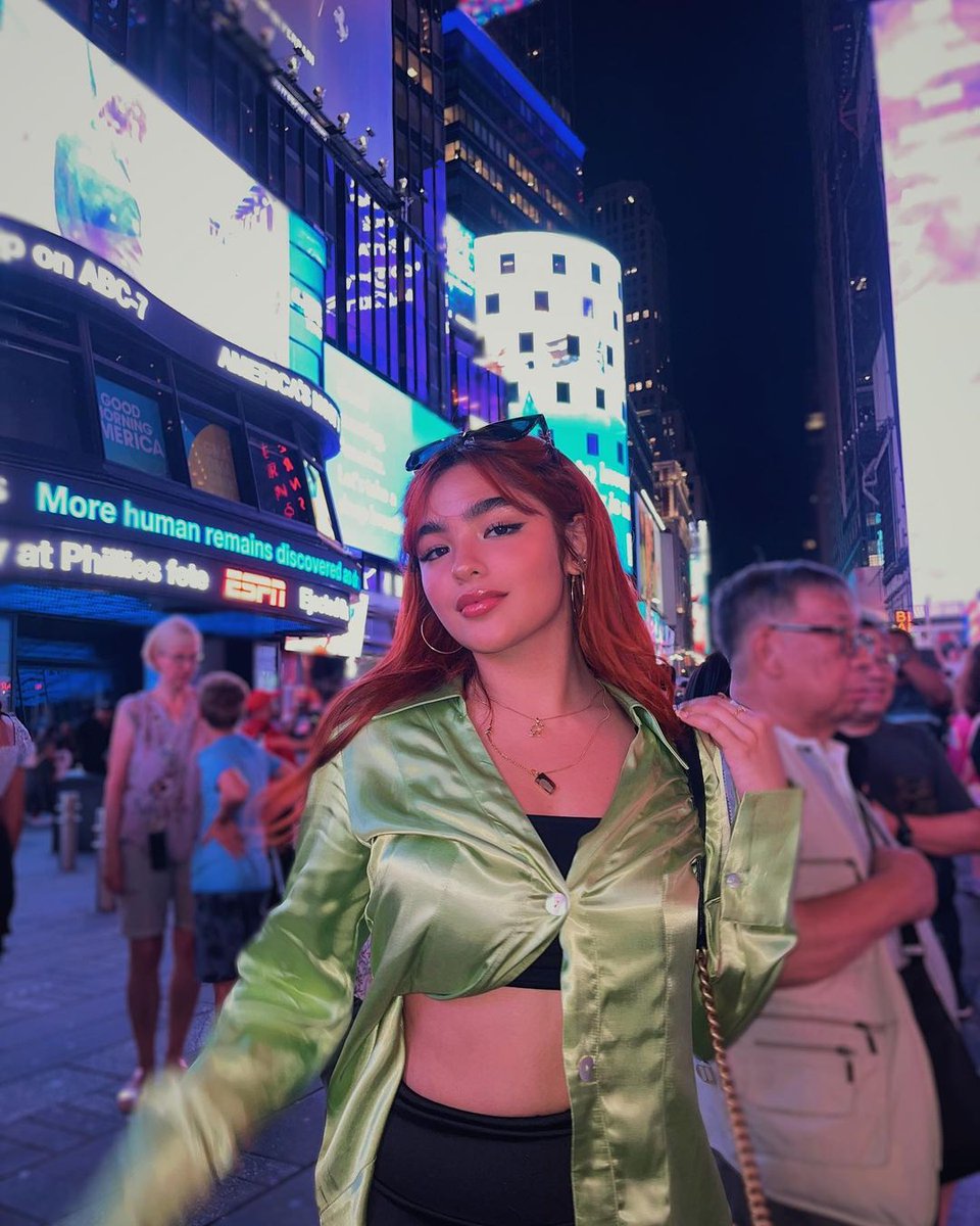 hmphilippines's tweet photo. Too bright? Yaaas that's our Kween @iamandrea_b  !! 😍🔥  #HM

Ready to standout? Get this glossy blouse at P1,490 in stores and online:
https://t.co/URDWFLtbkP https://t.co/ODbB2LexZ6