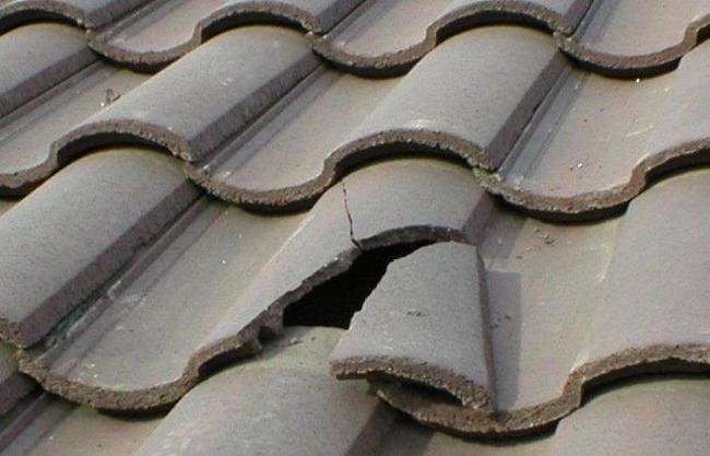 RoofBuildSol's tweet photo. 🤔 How is your roof looking? Our free roofing survey will help identify any potential issues.

ℹ For more information on our services visit: https://t.co/FKZyYAbebj

#rooftiling #slateroofing #felt #flatroofing #lead #roofing #property #extensions #Yorkshire #home https://t.co/sfdGEUafo8