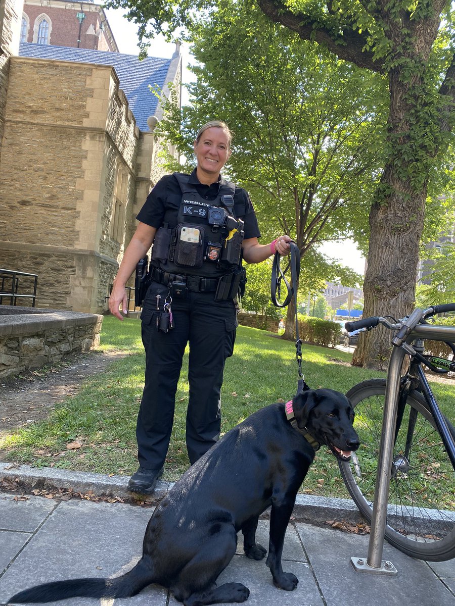 OfficerUman's tweet photo. Welcome new students!! Stop by and see me at Houston Hall today! I canโt wait to meet you ๐พ #PennCampusExpress
#UPennMovein2022 https://t.co/WdjqYJWEND