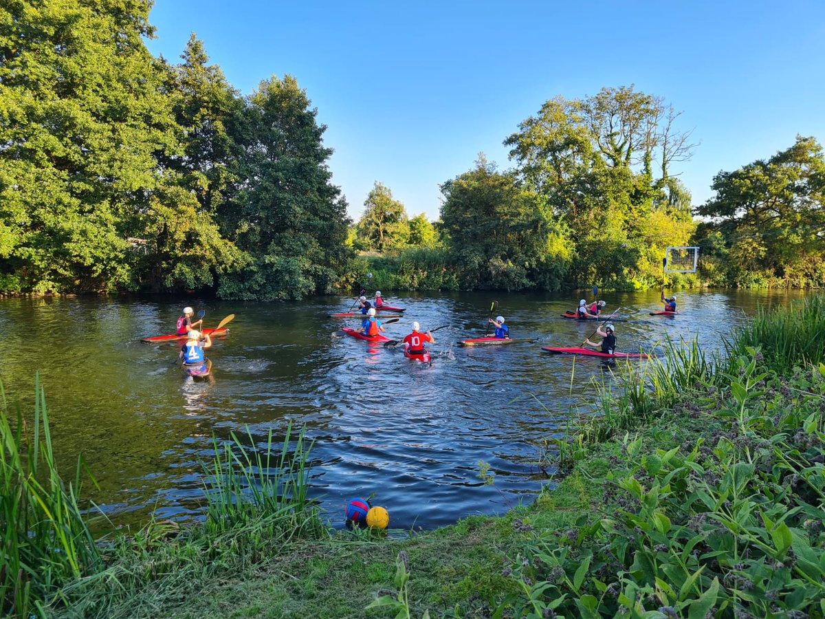 We've had our fun on the river this summer but our Mondays at Moorways are back from Monday 5th September at 8pm🖖

Contact us to come along: Secretaryviking@gmail.com

vikingcanoepolo.com/index.php/2022… 
#CanoePolo #KayakPolo #Beginner #Youth