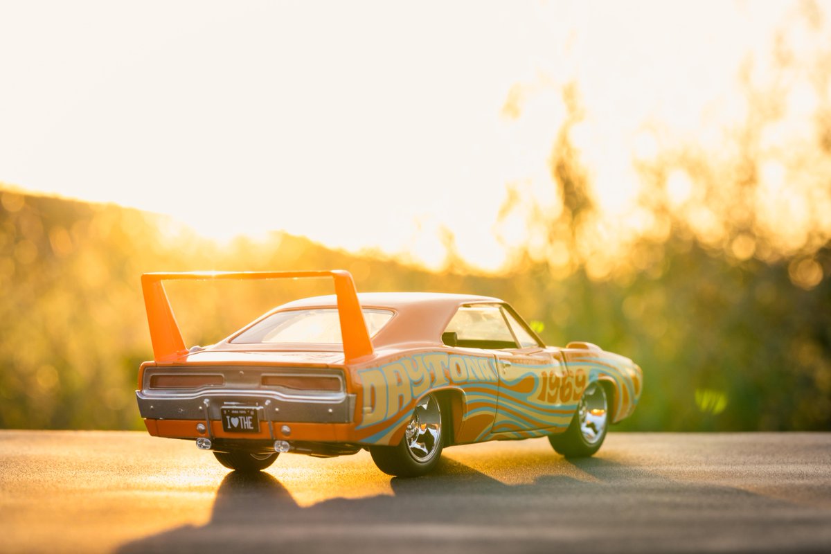 JadaClub's tweet photo. The year is 1969 and love is in the air. Take a ride through time with this American classic Daytona Charger and indulge in the groovy vibes!

Shop now: https://t.co/dix0cF0YjR

#Jadatoys #Jadanextlevel #dodgedaytona #classicdodge #mopar #americanmuscle https://t.co/mlPHy77HC9