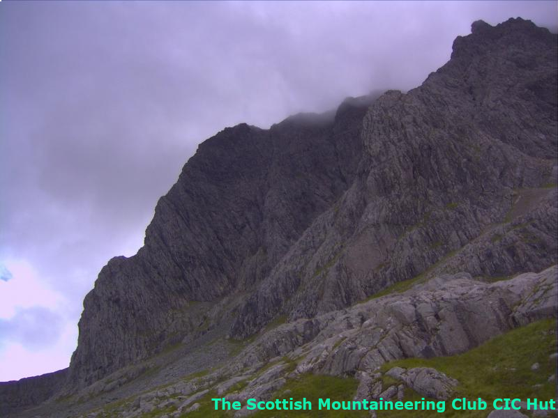 cicwebcam's tweet photo. #cichut #northface #bennevis #mountaineering Current weather. 11.41C, humidity 76.36%, recent gust 20mph, direction WSW https://t.co/dQJHlKI2kz