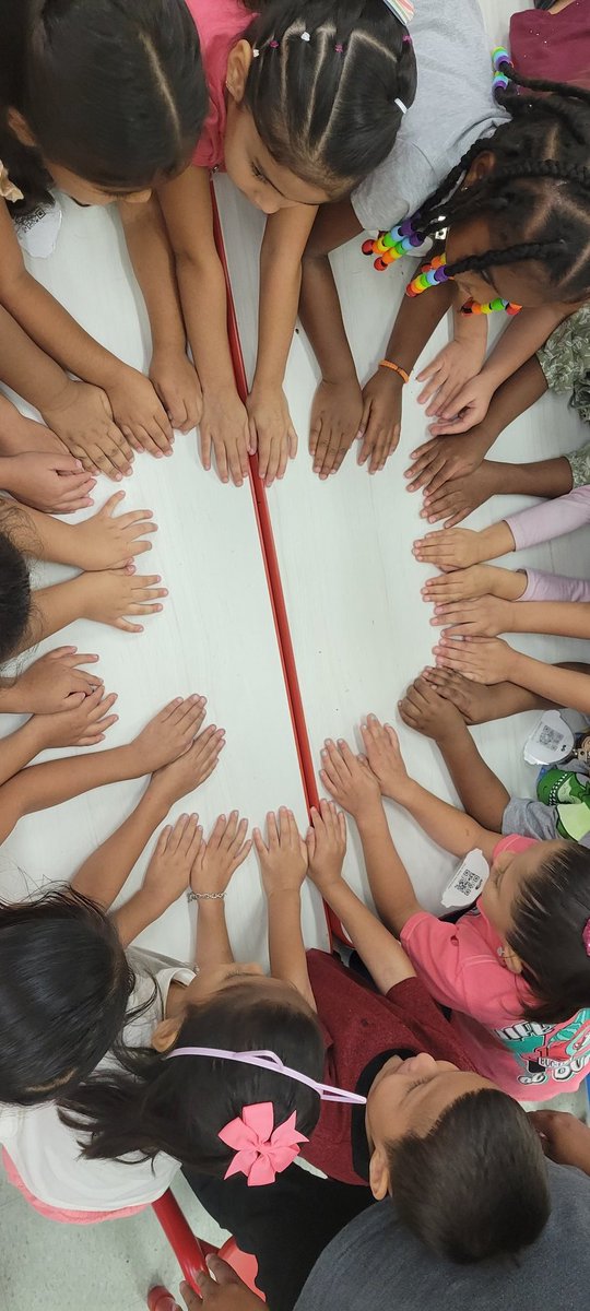 MrsLavergne20's tweet image. "Shades of People"  We love all shades of our friends.  #Ckla #keebleoneTeam #AldineConnected @i_am_mrs_o_ @emvillalobos5 @Ararivera324