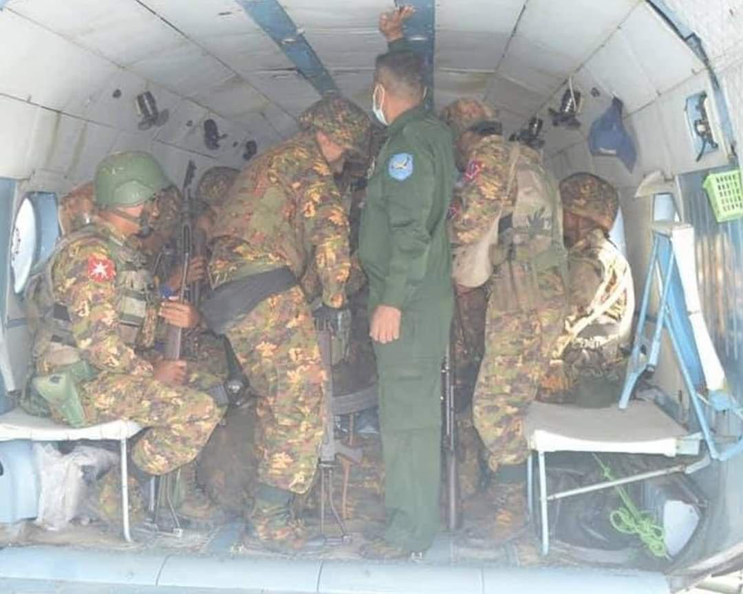 zawmoethant71's tweet photo. The lines of terrorist army from #TangZe were carried by helicopters,& moved to side of #KantBlu,KyunHla & KawLin. The PDFs is making arrangements to rescue 67 people, who held hostage by terrorist MinAungHlaing's soldiers πhttps://t.co/vA4tDkklYL #HelpMyanmarIDPs https://t.co/HnhrcjpvwY