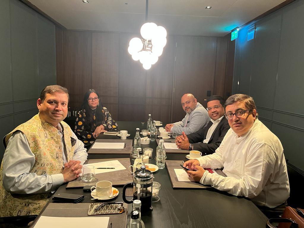 Pleasure meeting the core members of @bengalhf at @Taj51BG @TajHotels #London today. We look forward to working together and promoting the arts in #IndiaUK. @suranjansom @souravniyogi #KoushikChatterjee @sundeepbhutoria @dcfrombc #Culture #Literature #Music #Films #Theatre