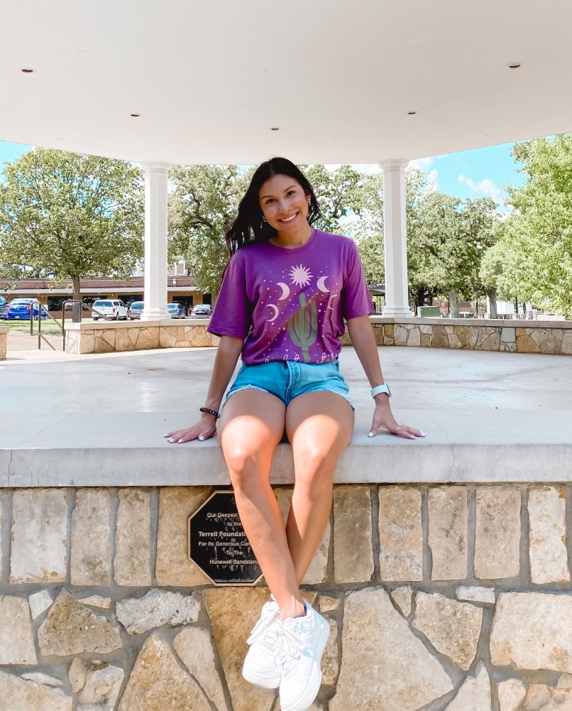 You'll be ✨looking sharp✨ in this cactus shirt 🌵
#tarleton #cactus #bleedpurple